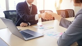 Business People shaking hands